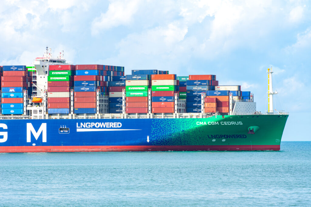 Logistique internationale expertise en transport solutions de fret formalités douanières